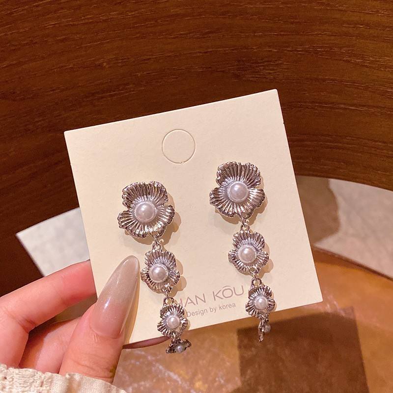 Pearl FlowerLong Tassel  Earrings