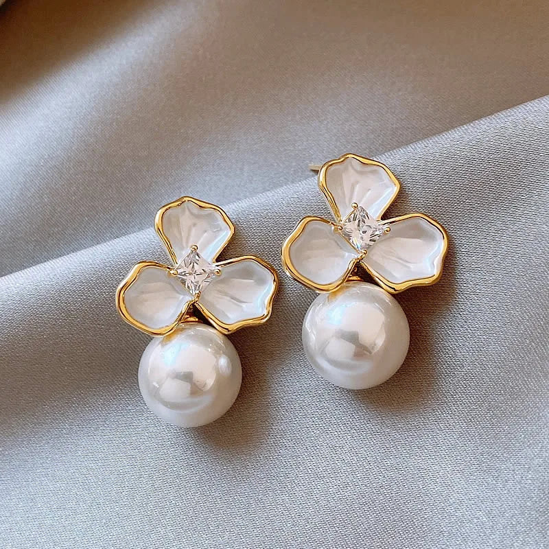 Floral Pearl Drop Earrings – Elegant White & Statement Studs