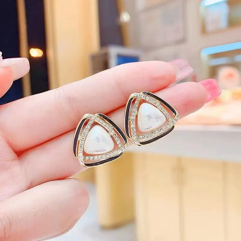 Rhinestone Triangular Pearl Studs