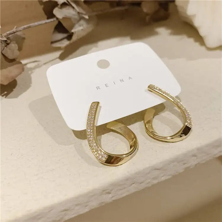 Twisted Hoop Simple Gold Studs