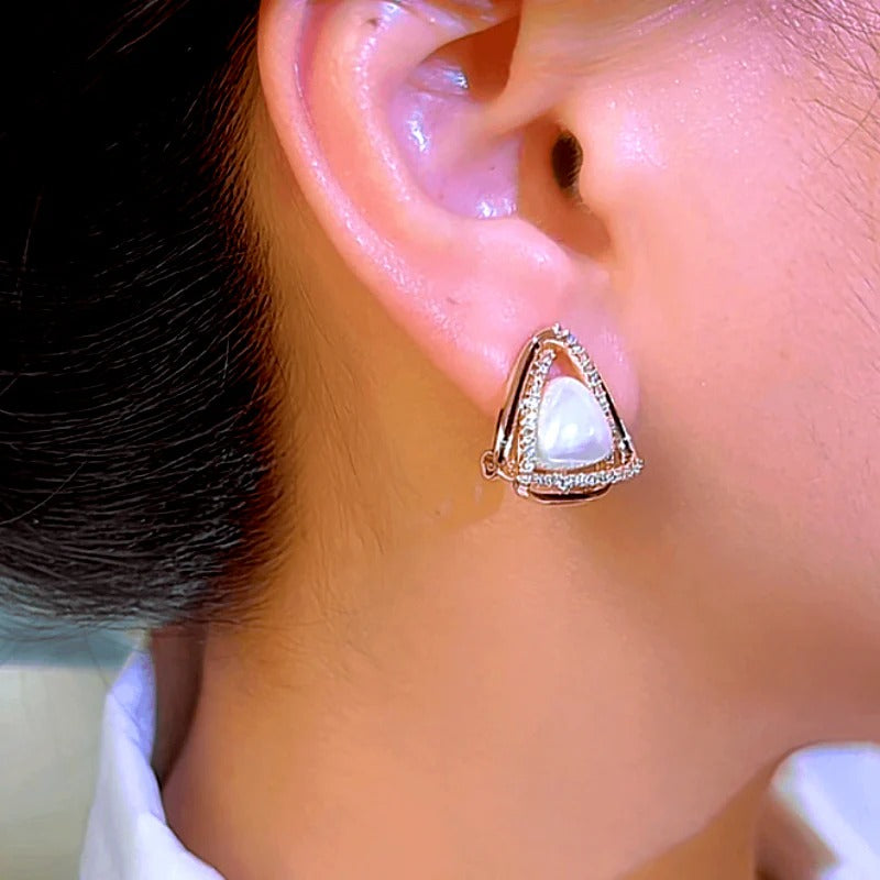 Rhinestone Triangular Pearl Studs
