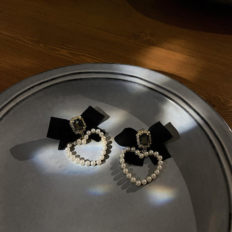 Pearl Around Heart & Bow Knot Oversized Stud Earrings