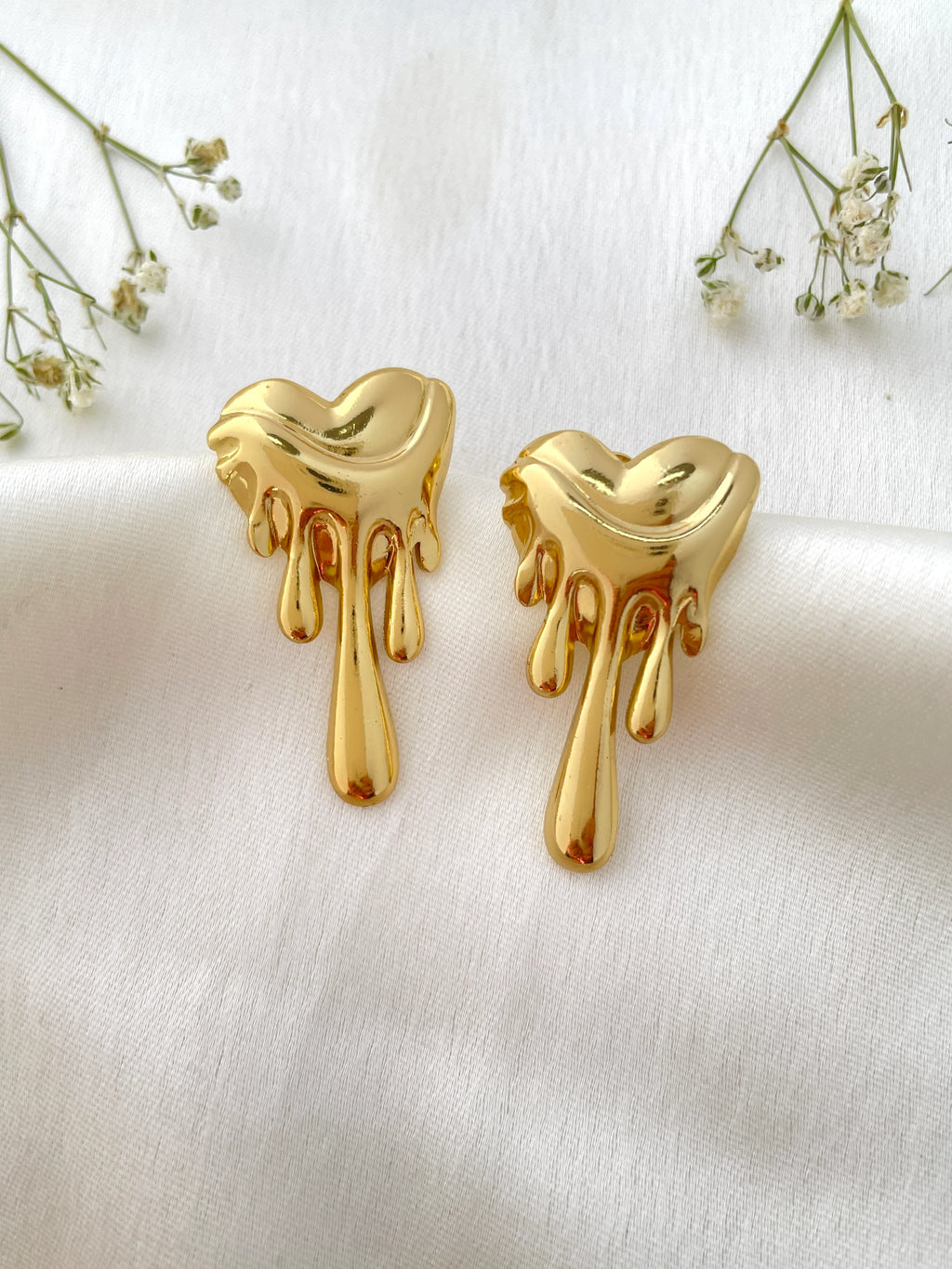 Cute Gold Plated Melting Heart Shaped Drip Earrings for Girls