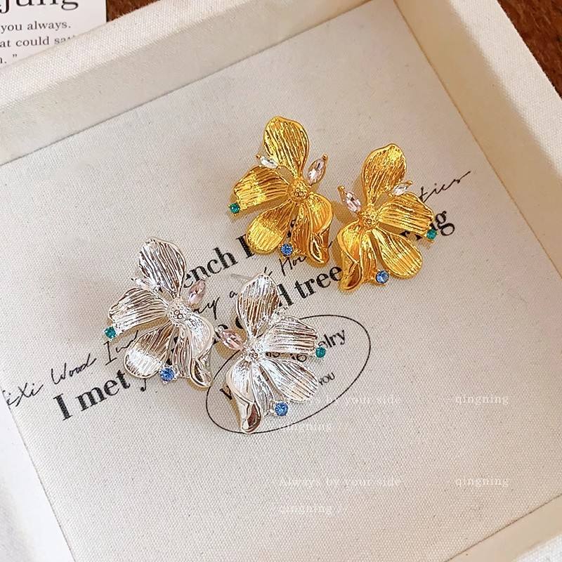 Multi-Colored Stones Exquisite Flower Stud Earrings