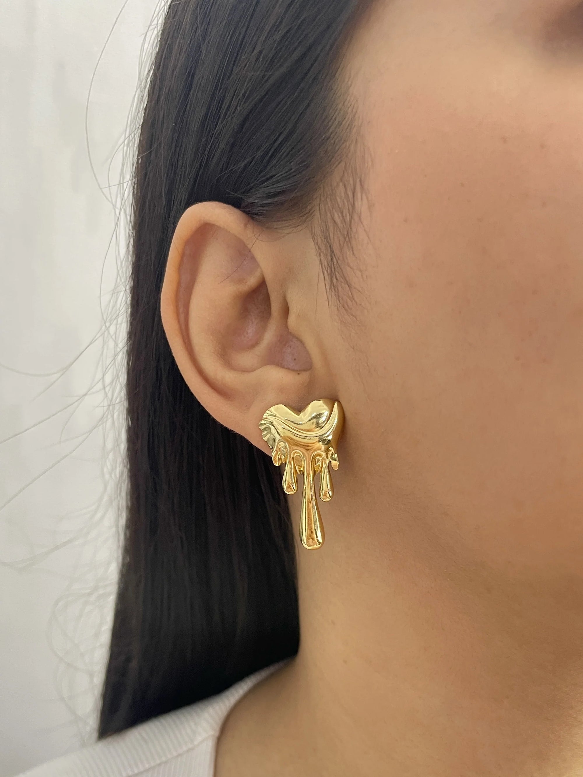 Cute Gold Plated Melting Heart Shaped Drip Earrings for Girls