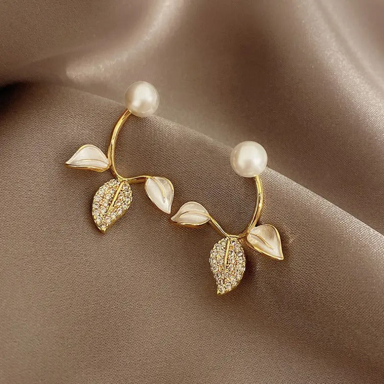 Leaves Pearl Earrings