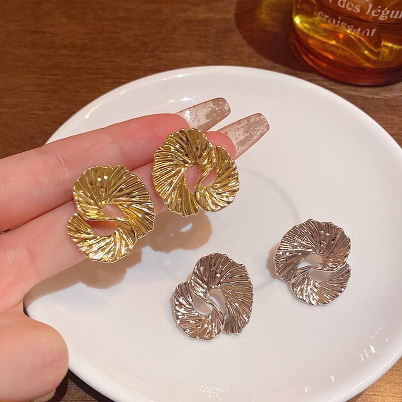 Texture Twisted Stud Earrings
