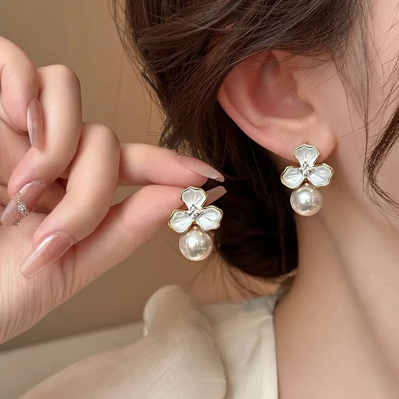 Eira Belle Earrings
