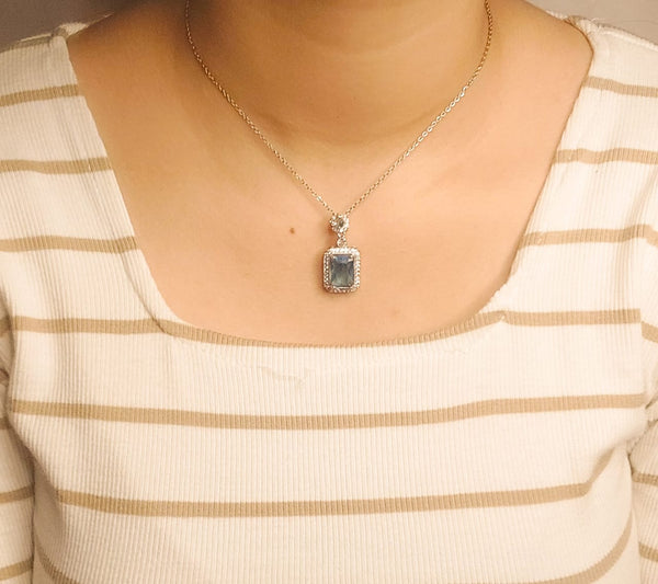 New Allure Charming Pendants