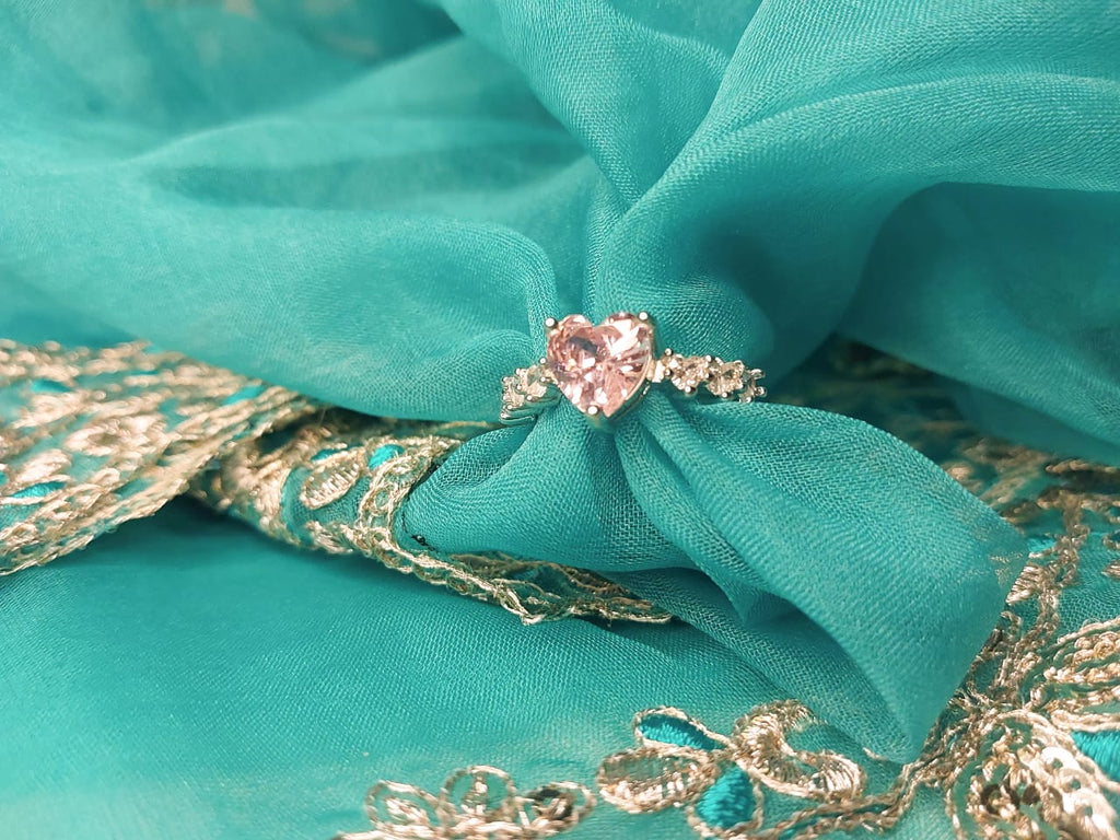 Frozen Heart Ring - pink