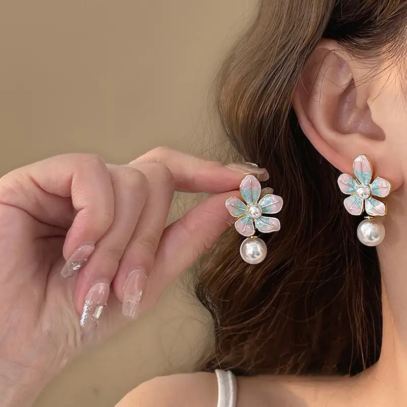 Sweet Oil Dropping Flower Pearl Earrings