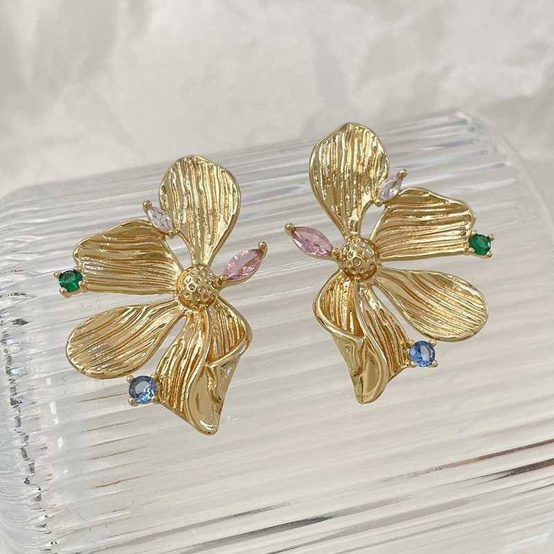 Multi-Colored Stones Exquisite Flower Stud Earrings
