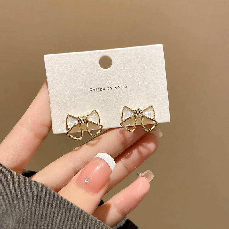 Minimal Bowknot Stud Earrings