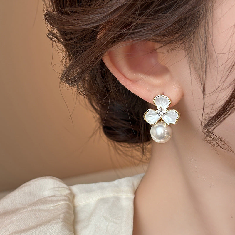 Eira Belle Earrings