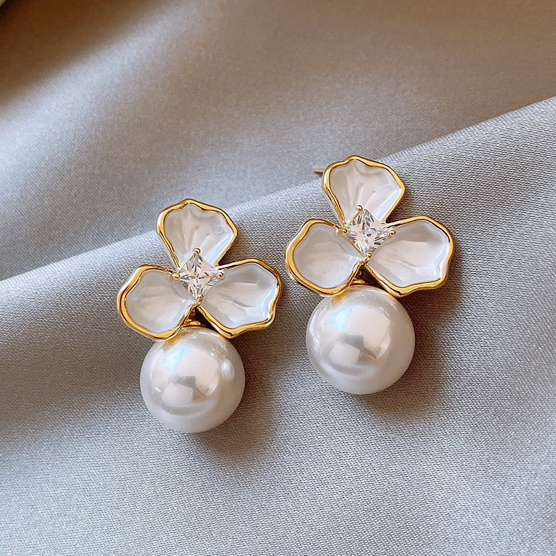Eira Belle Earrings