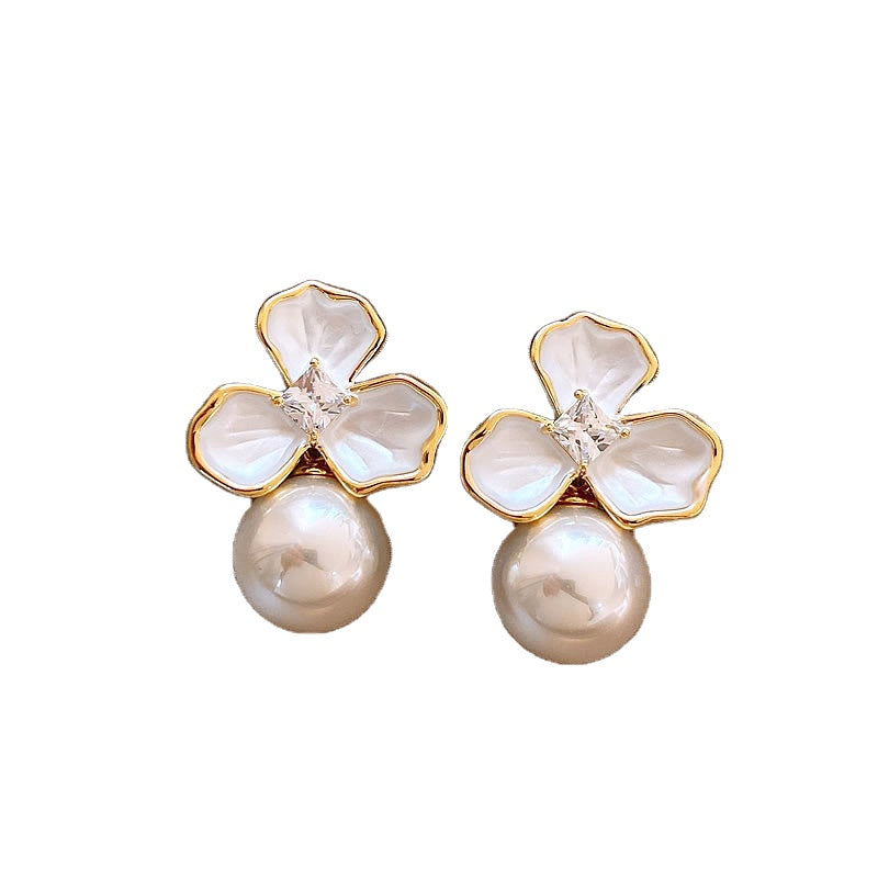 Eira Belle Earrings